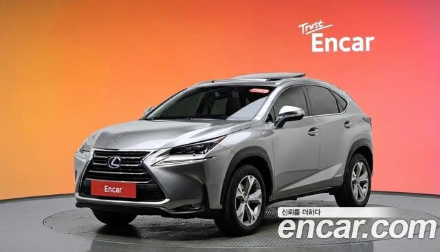 Lexus NX300h Executive, 2016 1