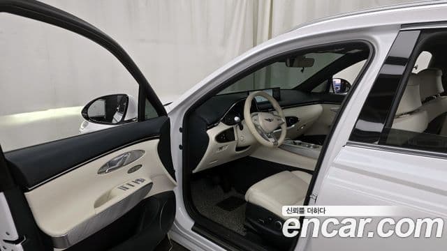 Genesis electrified GV70 e-AWD, 2022 10