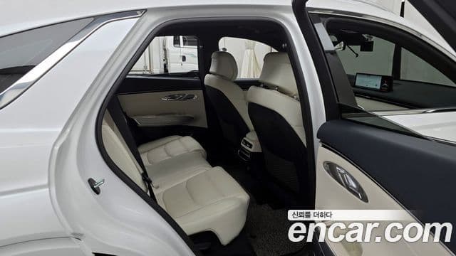 Genesis electrified GV70 e-AWD, 2022 12