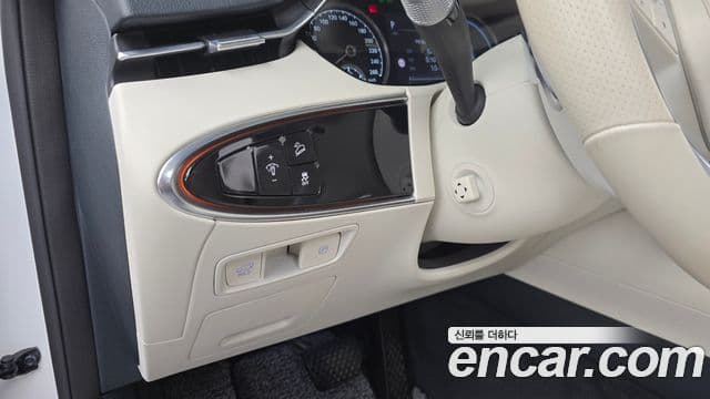 Genesis electrified GV70 e-AWD, 2022 18