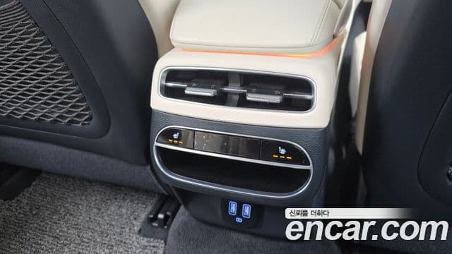 Genesis electrified GV70 e-AWD, 2022 19