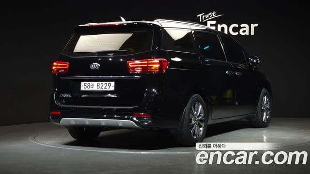 Kia The / новый New Carnival Prestige, 2019 2