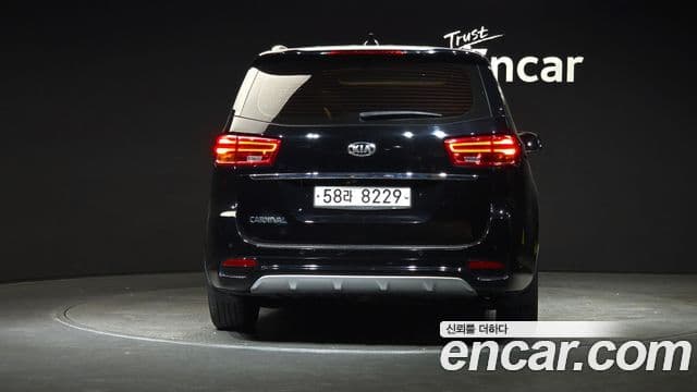 Kia The / новый New Carnival Prestige, 2019 4