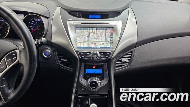 Hyundai Avante MD Modern, 2013 16