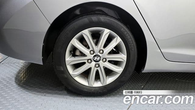 Hyundai Avante MD M16 GDI Smart, 2013 все фото