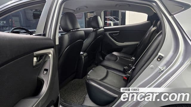 Hyundai Avante MD M16 GDI Smart, 2013 13