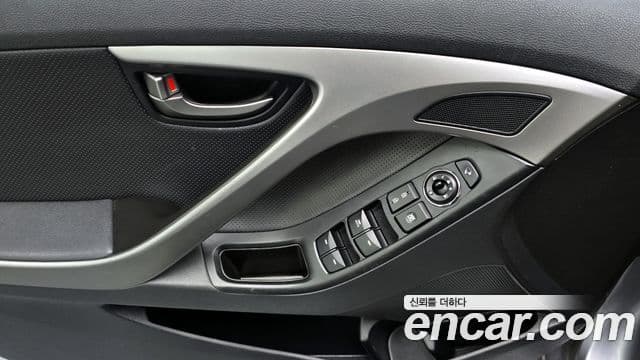 Hyundai Avante MD M16 GDI Smart, 2013 18