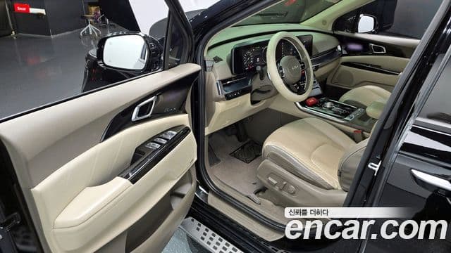 Kia Carnival 4세대 Signature, 2022 11
