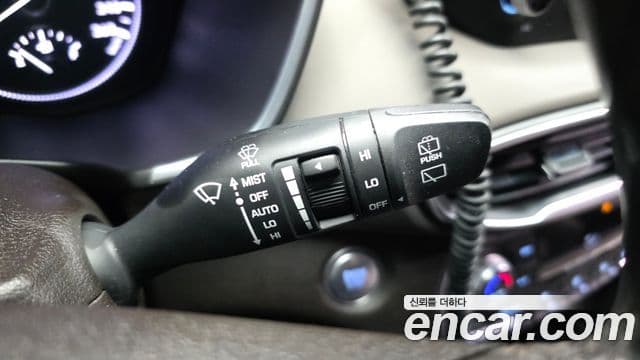 Hyundai Santa Fe TM Exclusive Special, 2019 18