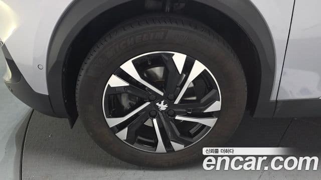 Peugeot 2008 2세대 1.5 BlueHDi GT Line, 2021 все фото