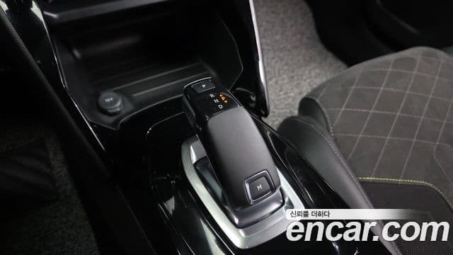 Peugeot 2008 2세대 1.5 BlueHDi GT Line, 2021 9