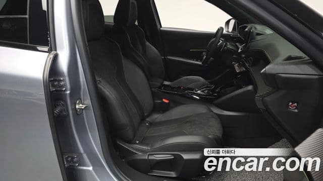 Peugeot 2008 2세대 1.5 BlueHDi GT Line, 2021 10