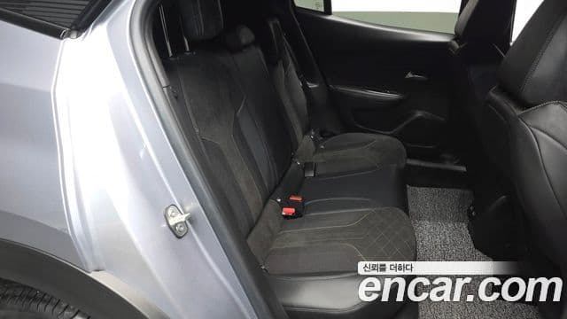 Peugeot 2008 2세대 1.5 BlueHDi GT Line, 2021 11