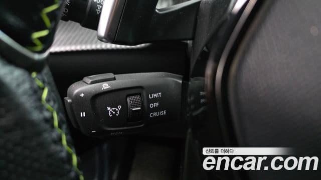 Peugeot 2008 2세대 1.5 BlueHDi GT Line, 2021 15