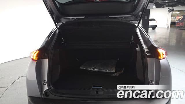 Peugeot 2008 2세대 1.5 BlueHDi GT Line, 2021 20