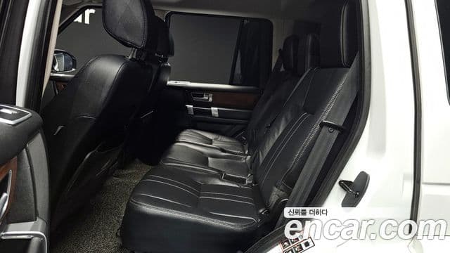 Land Rover Discovery 4 3.0 SDV6 SE, 2015 12