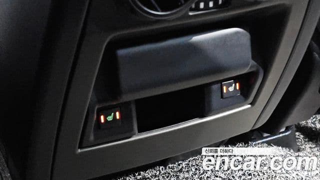 Land Rover Discovery 4 3.0 SDV6 SE, 2015 20