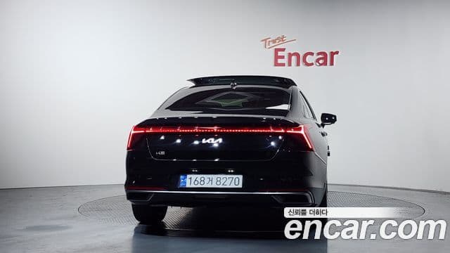 Kia K8 Signature, 2023 4