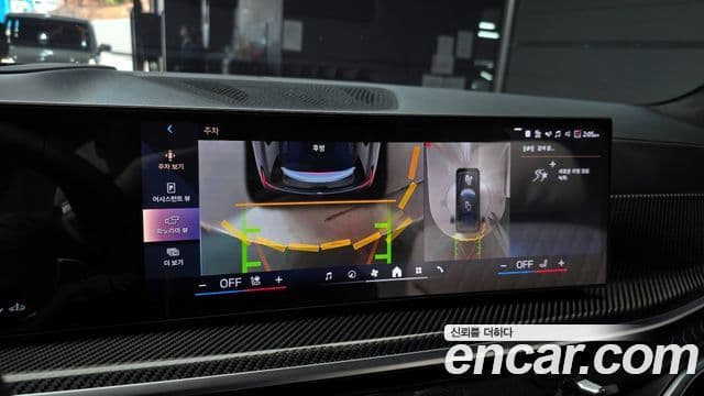 BMW X7 (G07) xDrive 40i M Sport 6인승, 2025 14