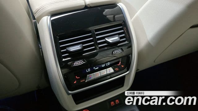 BMW X7 (G07) xDrive 40i M Sport 6인승, 2025 17