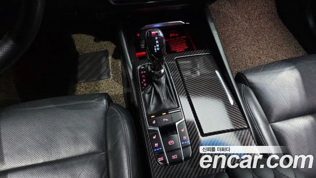 Kia All New K7 Noblesse, 2016 9
