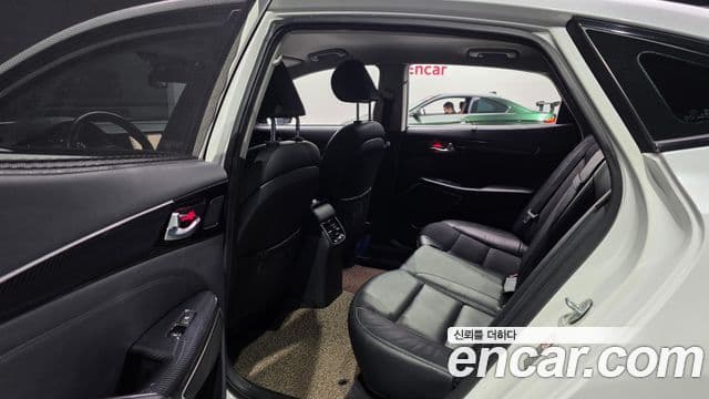 Kia All New K7 Noblesse, 2016 12