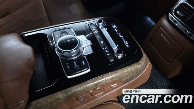 Genesis G90 Luxury, 2020 18