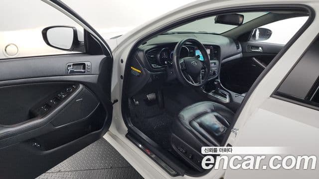 Kia K5 Noblesse, 2011 10