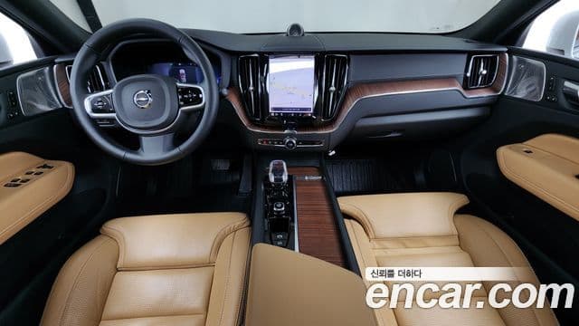 Volvo XC60 2세대 T8 Ultra Bright, 2025 7