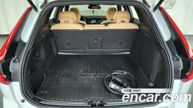 Volvo XC60 2세대 T8 Ultra Bright, 2025 20