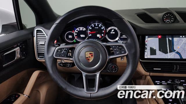 Porsche Cayenne (PO536), 2019 13