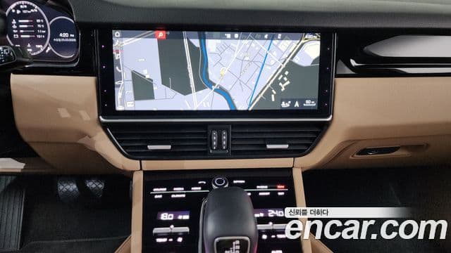 Porsche Cayenne (PO536), 2019 15