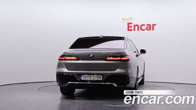 BMW 7시리즈 (G70) 750e xDrive M Sport, 2023 4