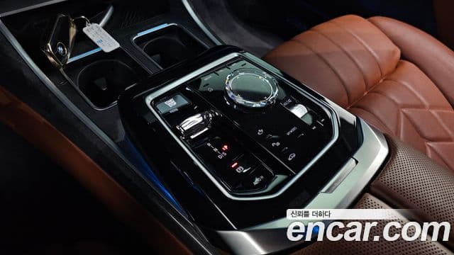 BMW 7시리즈 (G70) 750e xDrive M Sport, 2023 9