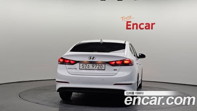 Hyundai Avante AD 1.6 GDI Smart, 2016 4