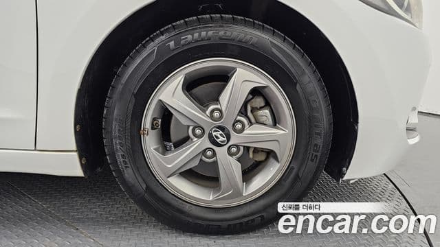 Hyundai Avante AD 1.6 GDI Smart, 2016 все фото