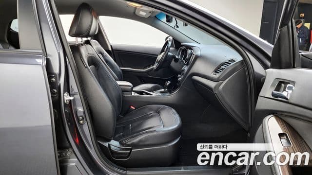 Kia K5 Prestige, 2012 10