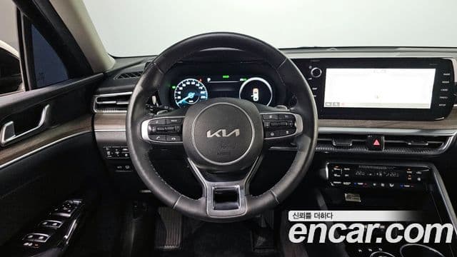 Kia K5 гибрид 3세대 Noblesse, 2023 13