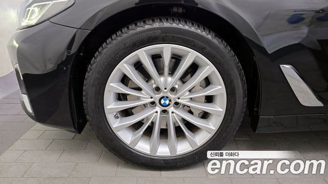 BMW 5시리즈 (G30) Luxury, 2022 все фото