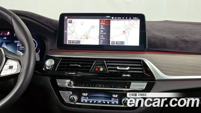 BMW 5시리즈 (G30) Luxury, 2022 14