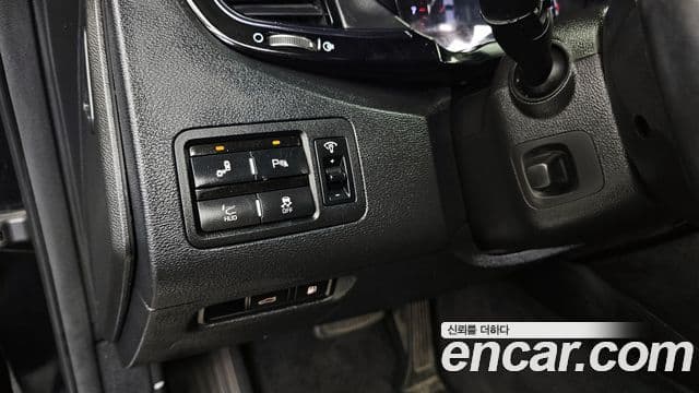 Kia K9 Special, 2013 16