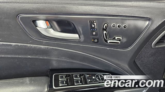 Kia K9 Special, 2013 17