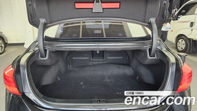 Kia K9 Special, 2013 20