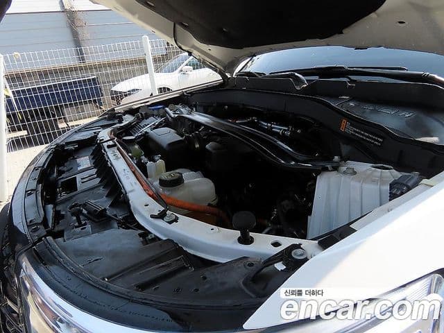 Ford Explorer 6세대, 2022 19