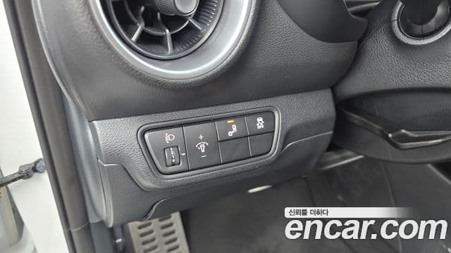 Kia The / новый New K3 2세대 Signature, 2023 18