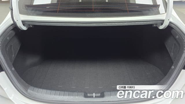 Kia The / новый New K3 2세대 Signature, 2023 20