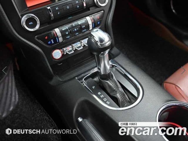 Ford Mustang купе, 2015 9