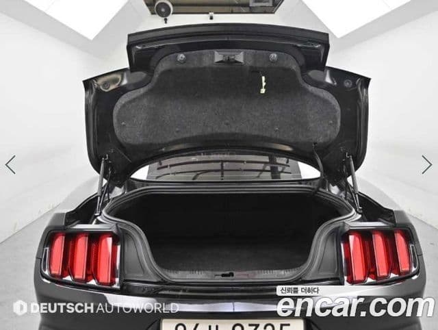 Ford Mustang купе, 2015 19