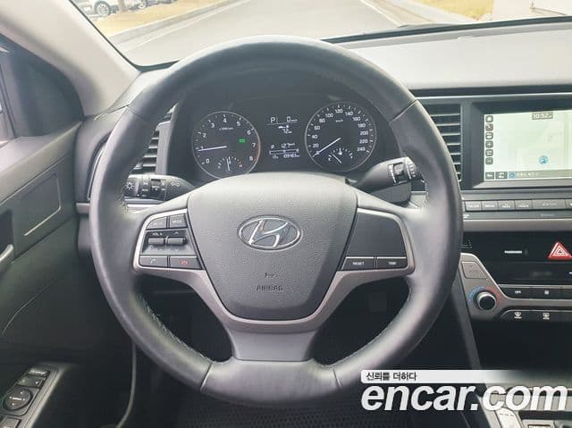 Hyundai Avante AD 1.6 GDI Smart, 2016 9