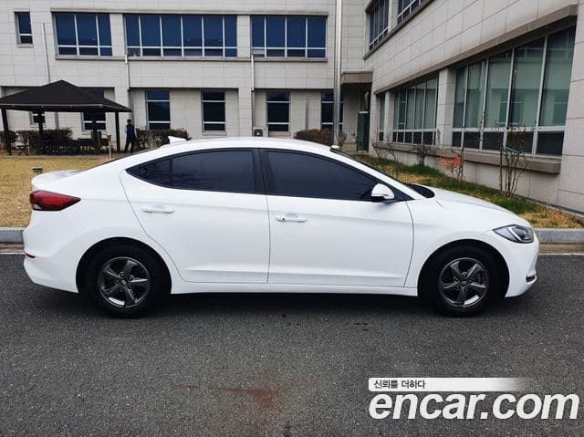 Hyundai Avante AD 1.6 GDI Smart, 2016 11